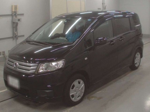 1101 Honda Freed spike GB3 2011 г. (CAA Tokyo)